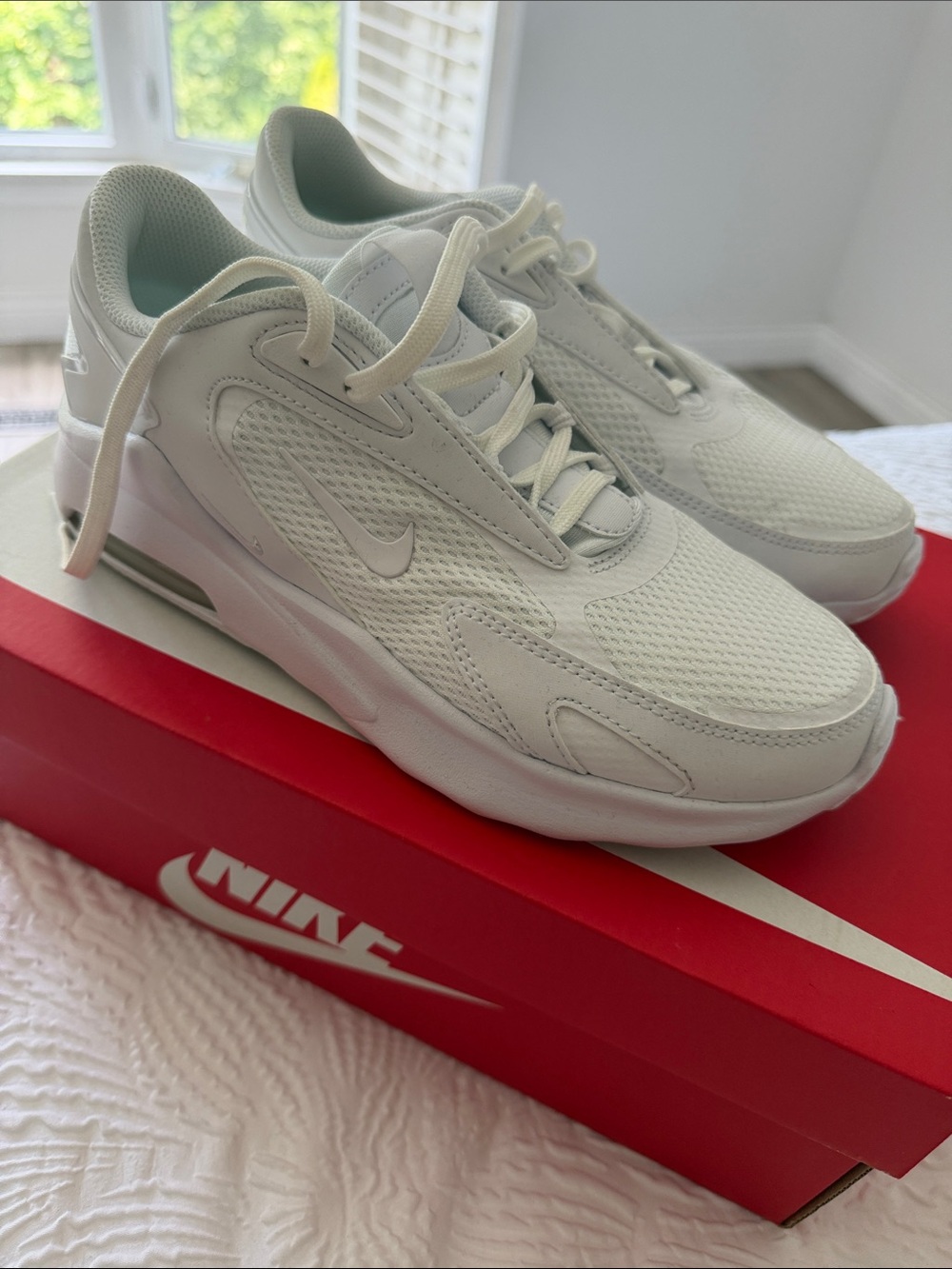 Nike Women’s White Air Max comfort sole runners